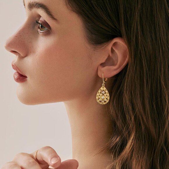 Women's 925 Sterling Golden Teardrop Dangle Earrings Cubic Zirconia Leverback - Picture 6 of 8